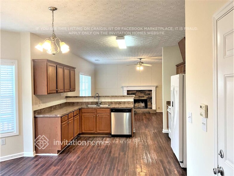 Building Photo - 2665 Barkley Mnr Dr