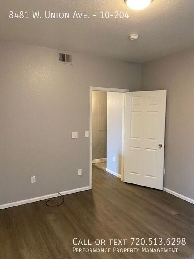 Building Photo - 8481 W Union Ave