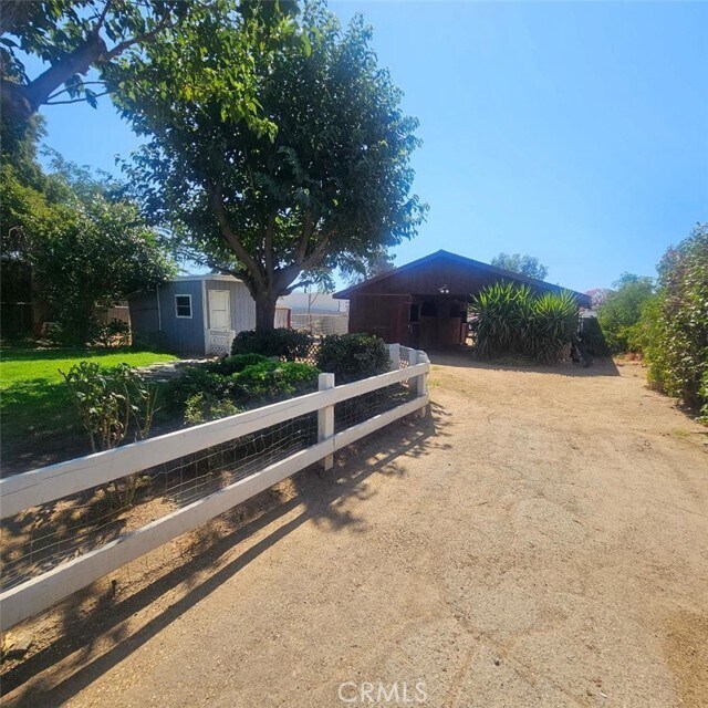 Building Photo - 2948 Sierra Ave