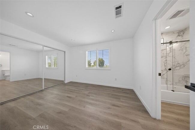 Building Photo - 14827 Dearborn St