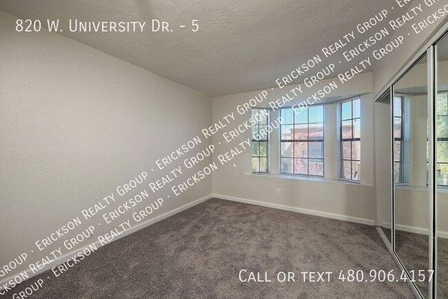 Building Photo - 820 W University Dr