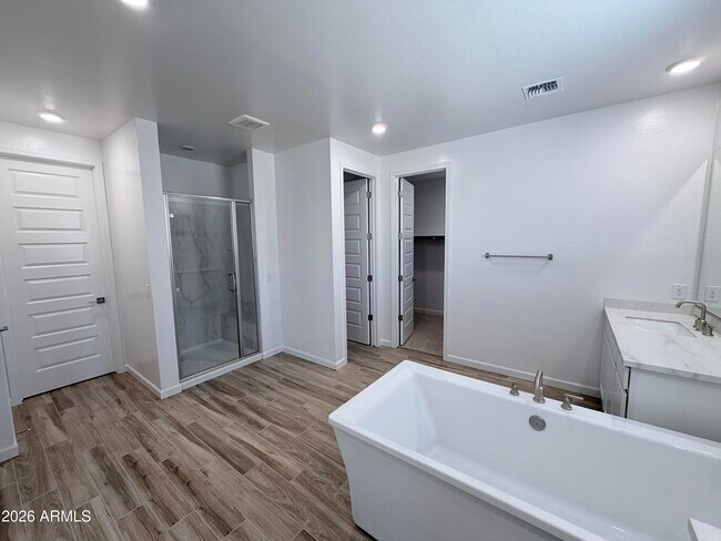 Building Photo - 7022 W Pinnacle Vista Dr