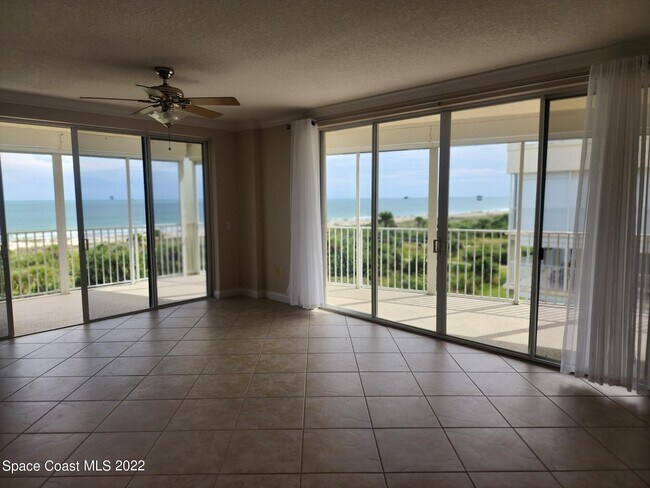 Building Photo - 703 Solana Shores Dr