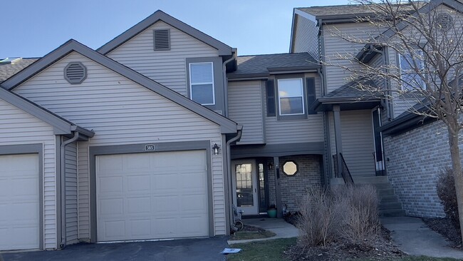 Primary Photo - 385 Grissom Ct