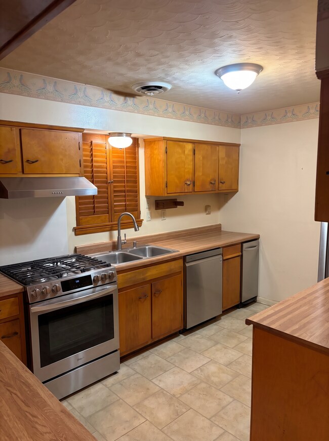 Building Photo - 179 Honduras Dr
