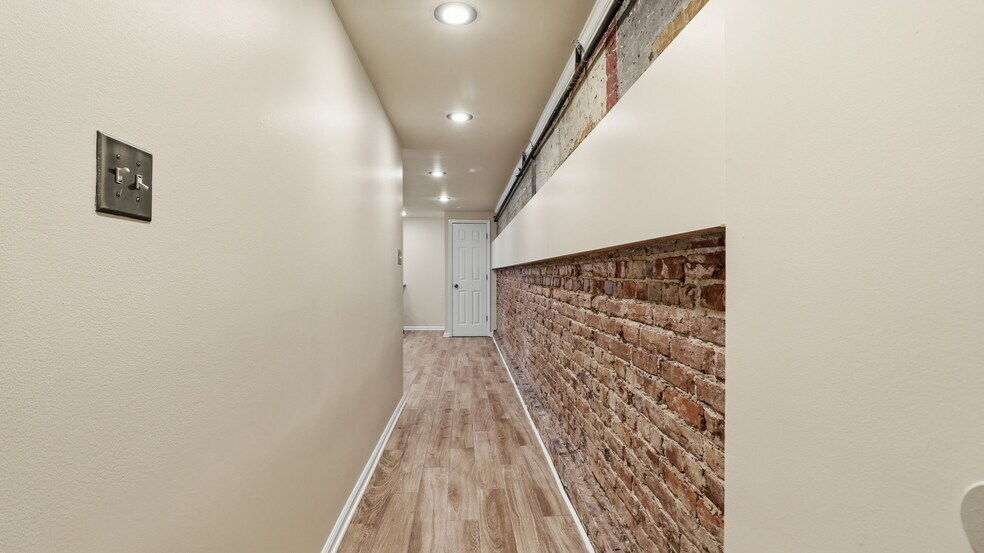 Exposed Brick - 1450 Harvard St NW
