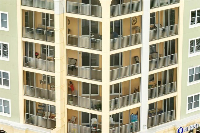 Building Photo - 225 W Seminole Blvd