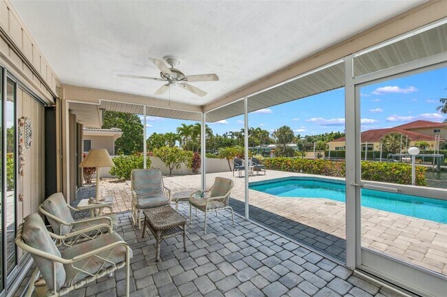 Building Photo - 614 Gladstone Ln