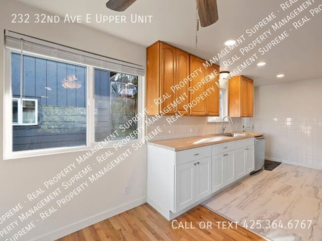 Building Photo - 232 32nd Ave E