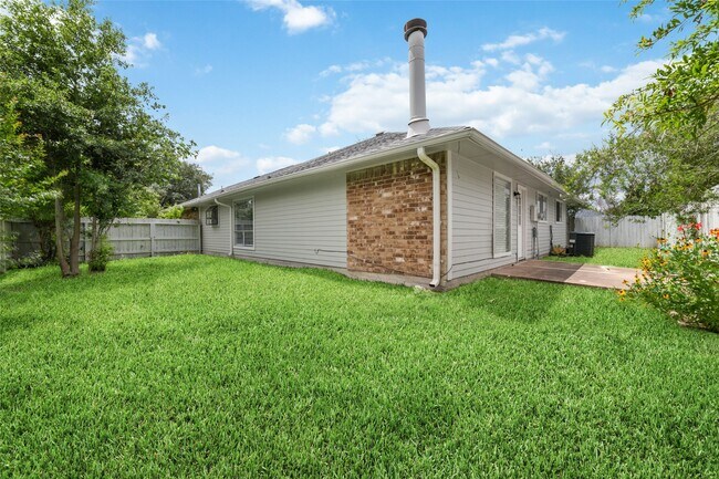 Building Photo - 12702 Ashford Creek Dr