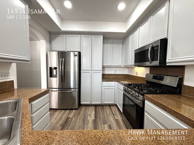 Building Photo - 14934 Isamar Ln