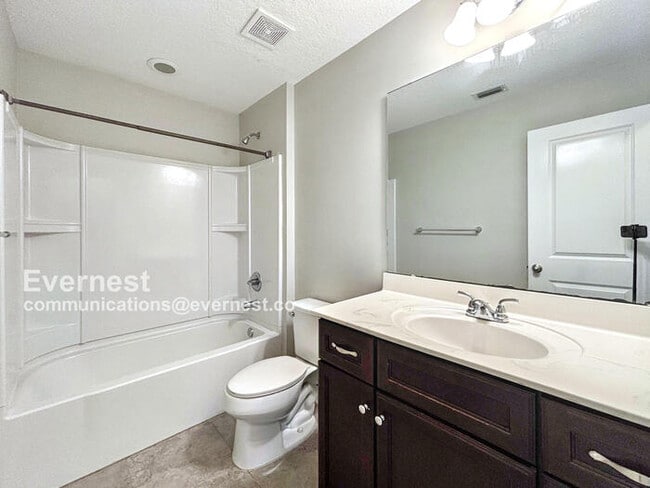 Building Photo - 2451 Caney Oaks Dr E