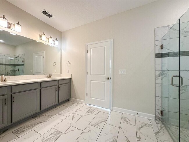 Building Photo - 14873 Winter Stay Dr