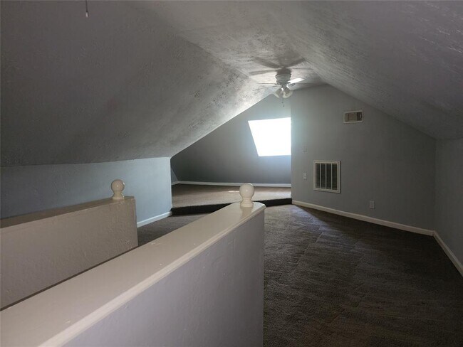 Building Photo - 4203 Polk St