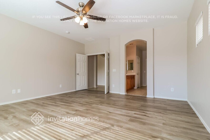 Building Photo - 12175 W Mountain View Dr