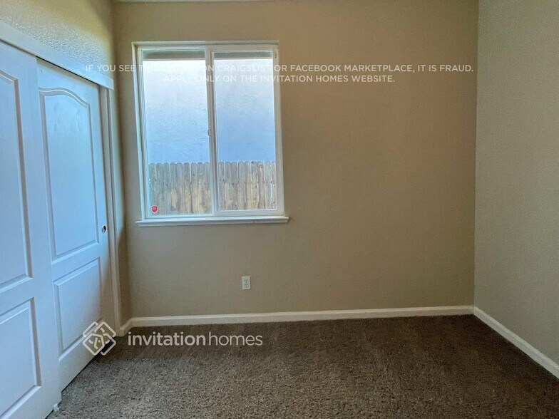 Building Photo - 8462 Patina Way