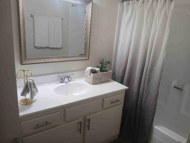 Building Photo - 27273 Camp Plenty Rd