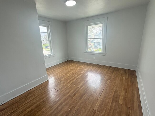 Building Photo - 726 Baldwin Ave