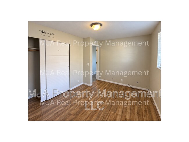 Building Photo - 1784 W 400 N