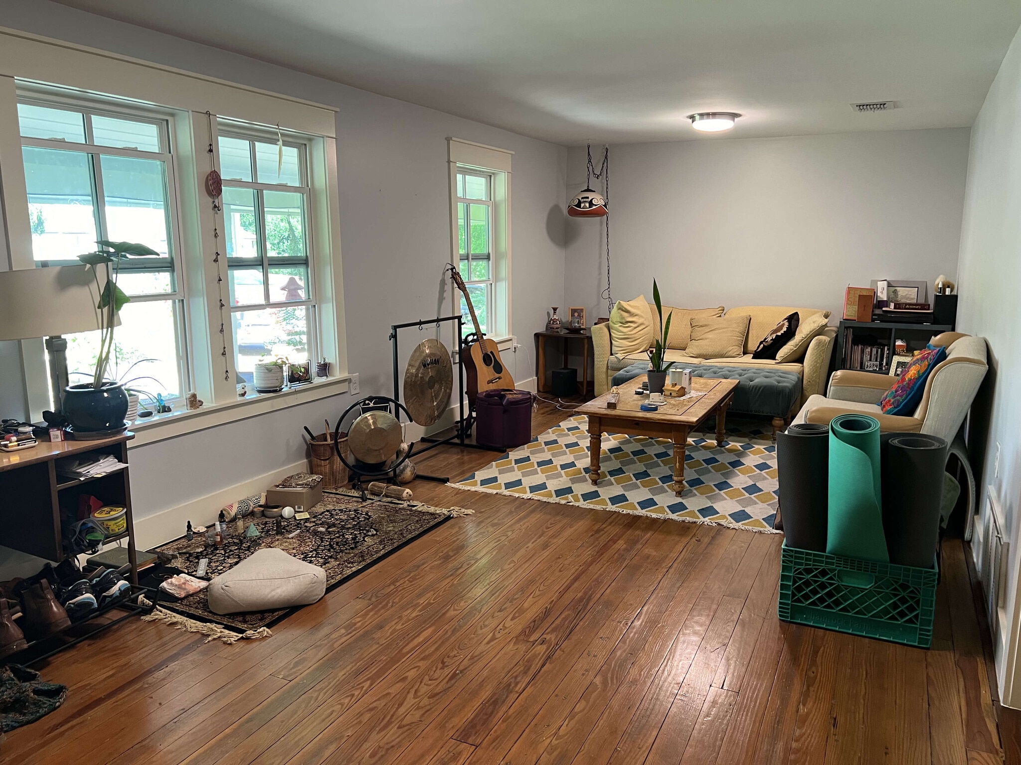 Building Photo - 1148 Lott Ave