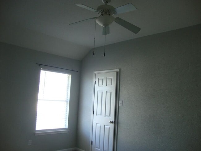 Building Photo - 914 Mesquite Hollow Pl