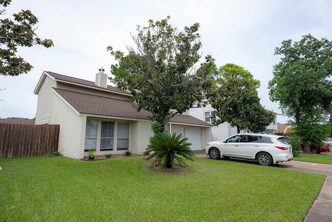 Primary Photo - 10522 Clear Cove Ln