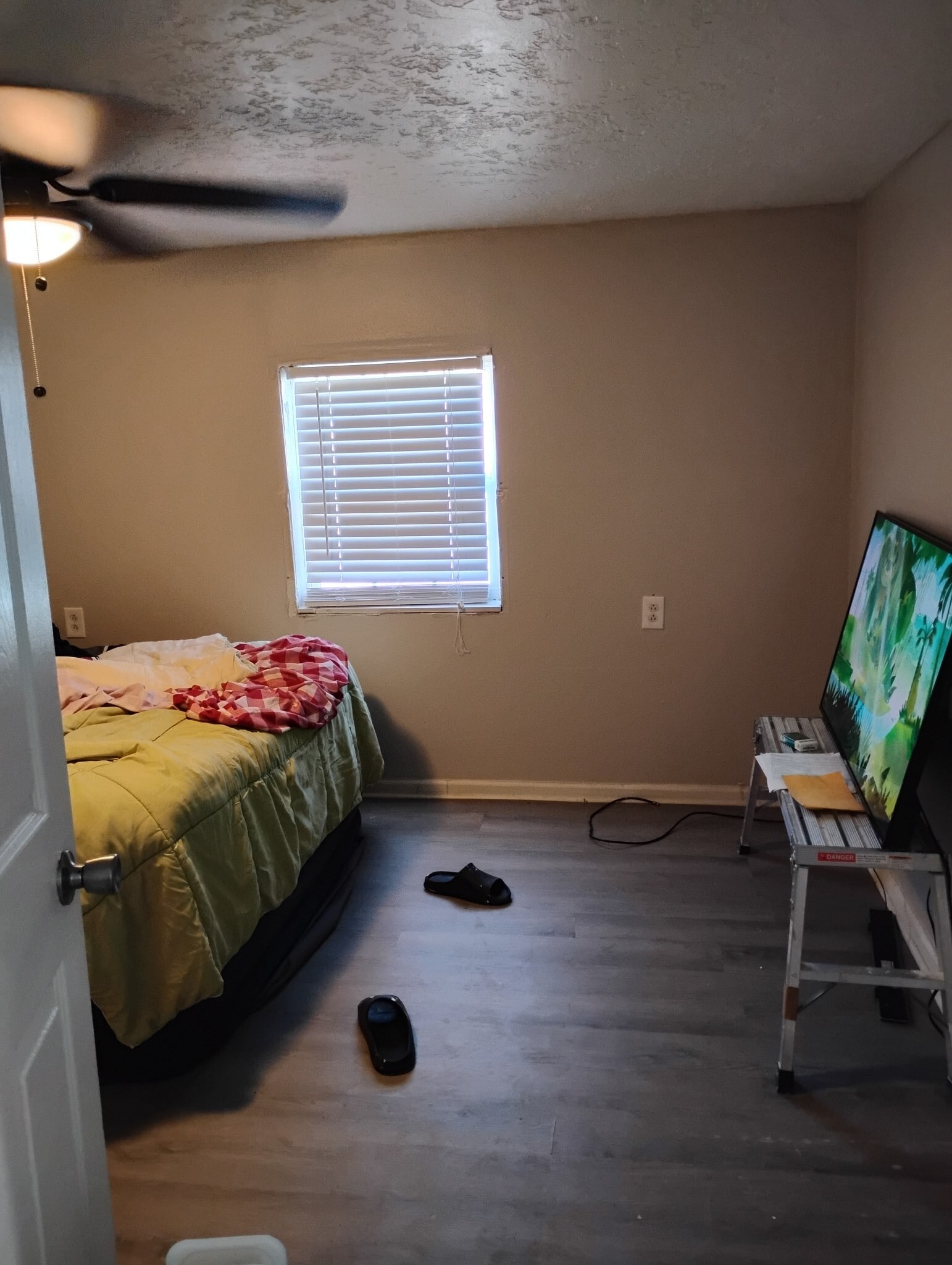 Building Photo - 1112 S Lilly St