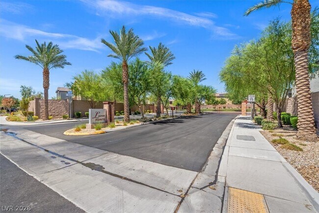 Building Photo - 4035 Beech Fern Ave