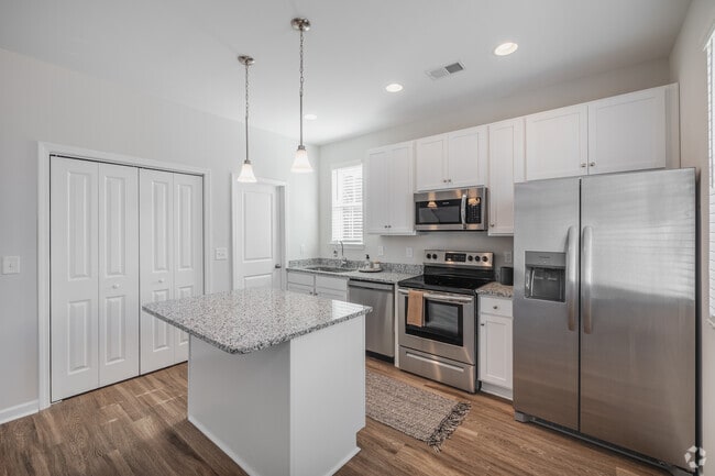 Building Photo - Swells Cottage Apartment Homes