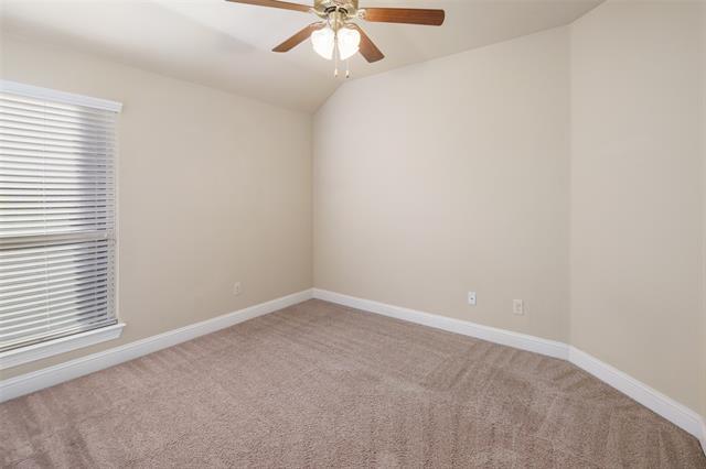 Building Photo - 609 Racine Dr