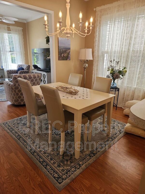 Building Photo - 105 Barberry St