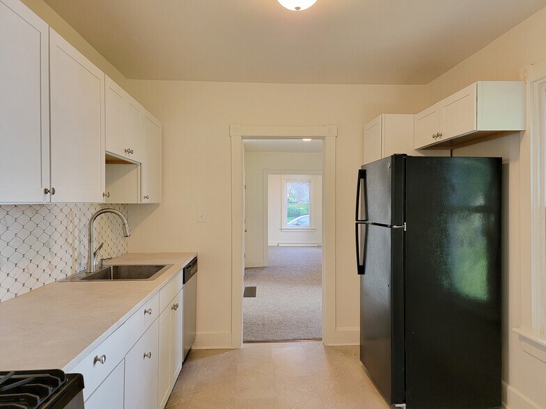 Building Photo - 209 Leaman St