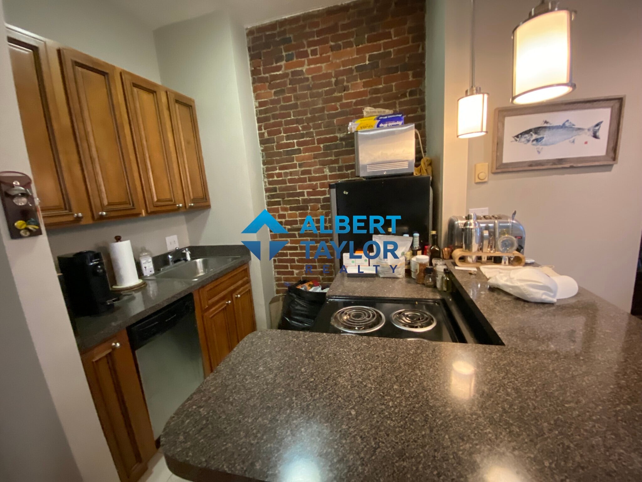 Building Photo - 24 Isabella St