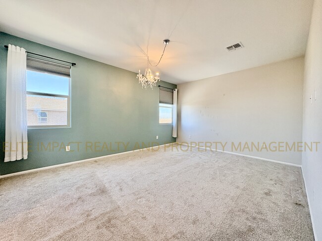 Building Photo - 9731 E Lynx Lk Trl