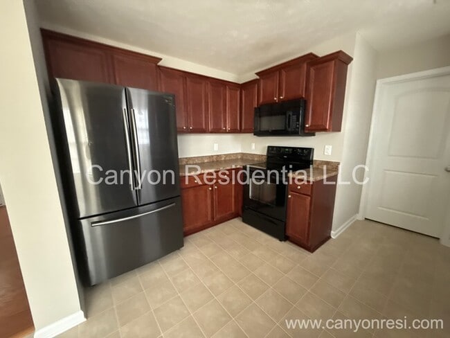 Building Photo - 3628 Crosswinds Dr