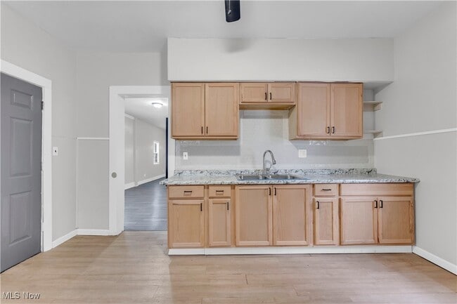 Building Photo - 14917 Darwin Ave