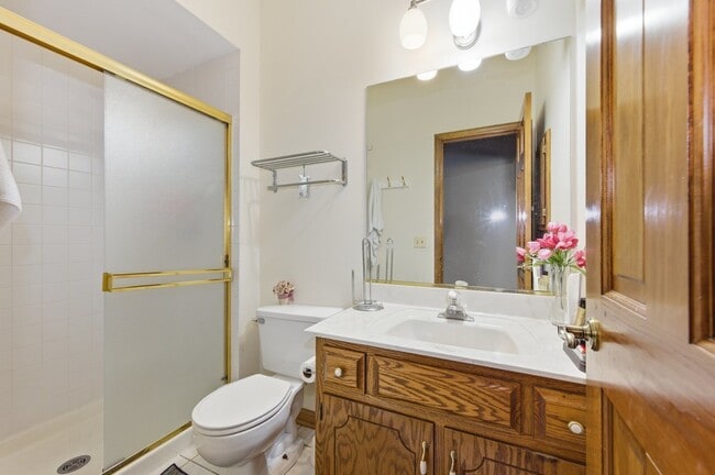 Building Photo - 912 Stonebridge Way