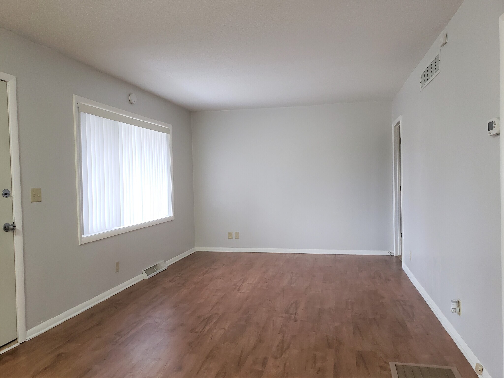 Living Room - 543 5th St NW