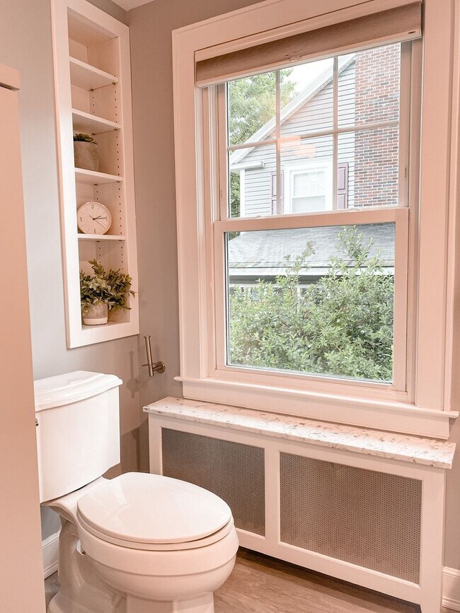 Building Photo - Short-Term Single Family Home Rental - Desirable Neighborhood
