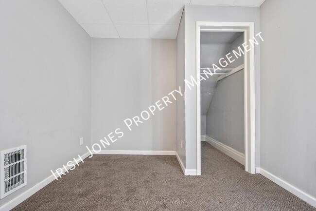 Building Photo - 76 Hammerschmidt Ave