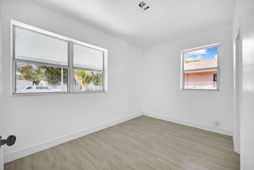 Building Photo - 1391 NW 102nd St