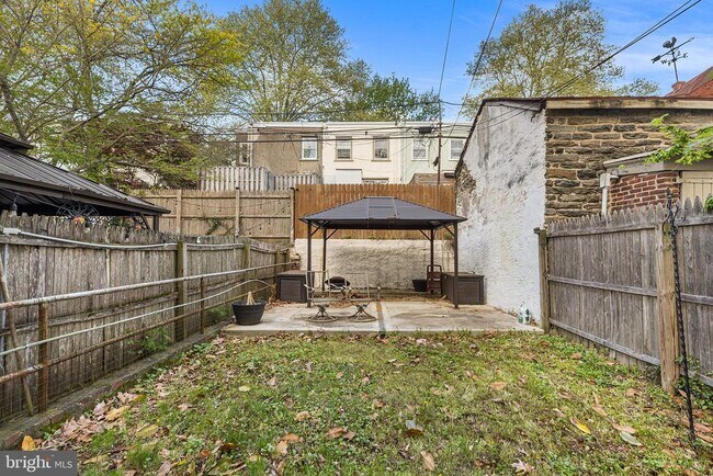 Building Photo - 345 W Mt Pleasant Ave