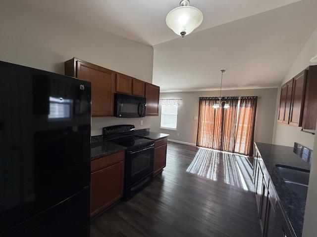 Building Photo - 404 Wynchat Dr