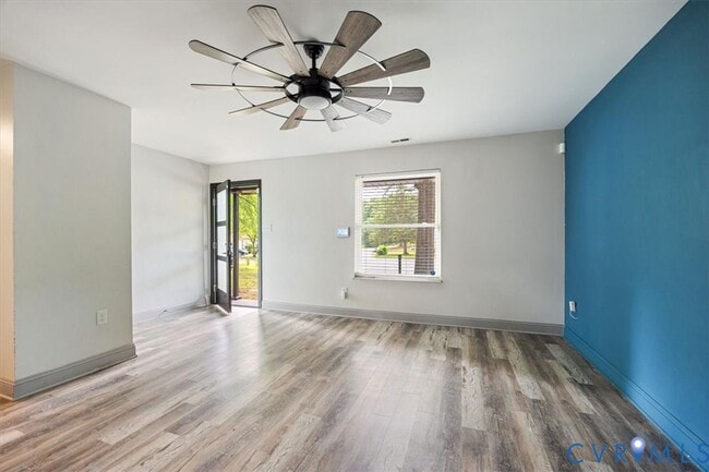 Building Photo - 4701 Lucinda Ln
