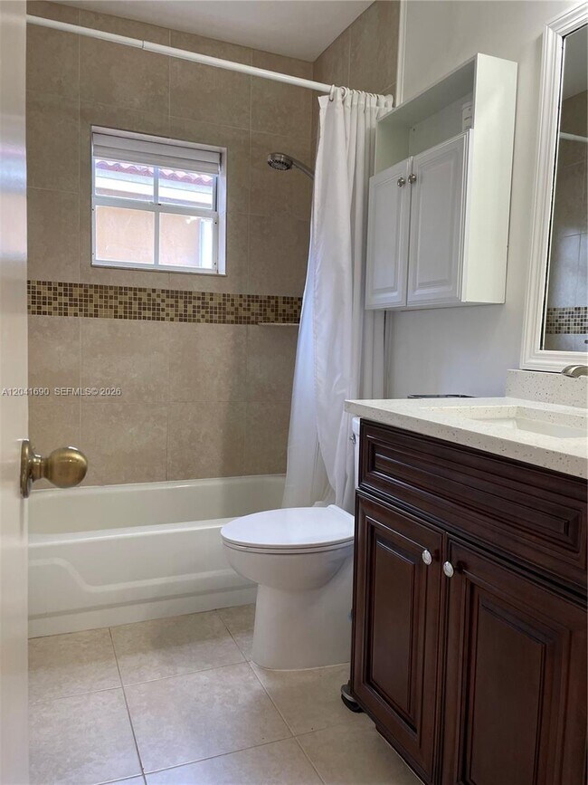 Building Photo - 805 Falling Water Rd