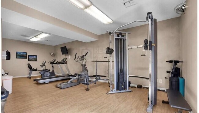 Building Photo - 7110 S Gaylord St