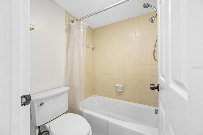 Building Photo - 828 Bahia Del Sol Dr