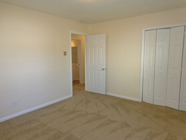 Building Photo - 4626 Coronet Ave