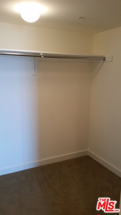 Building Photo - 13700 Marina Pointe Dr