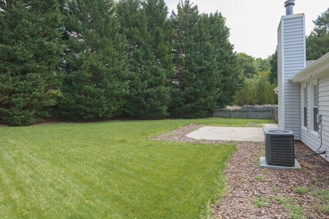 Building Photo - APPLICATIONS PENDING! Maintenance-free 3 b...